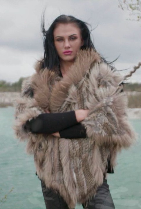 Simona overlever