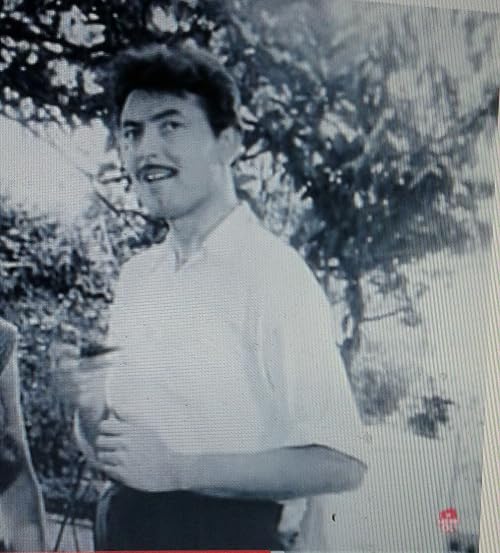 Düsen kizlar