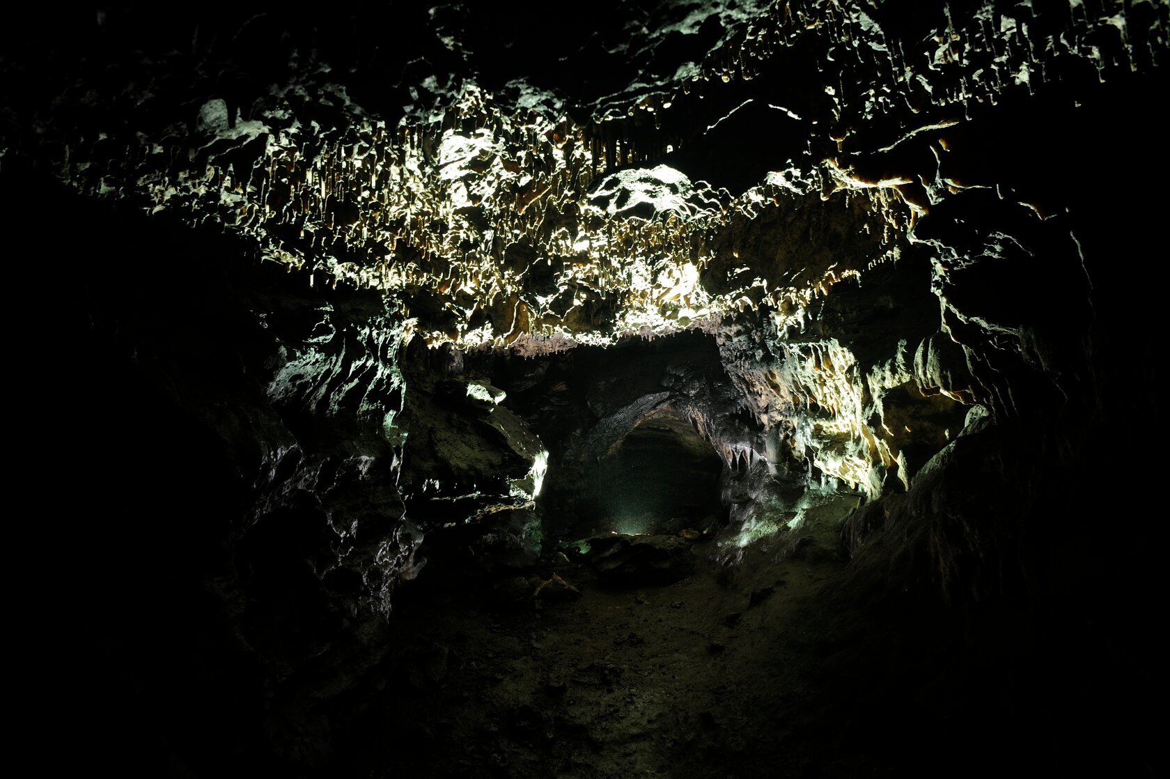 Пещера — кадр 5