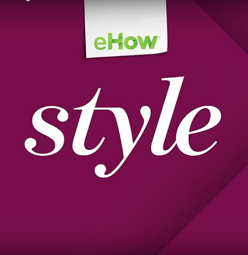 eHow: Lightweight Women's Clothing for Travel