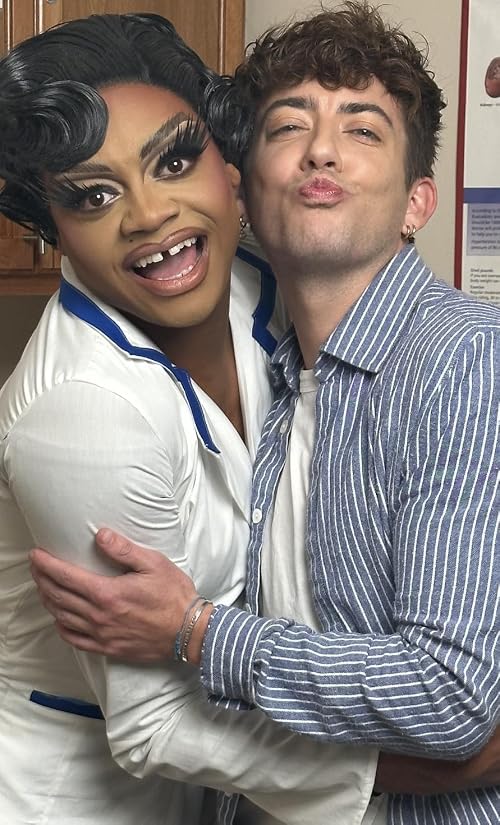 Dr Heidi N. Closet Feat. Kevin McHale