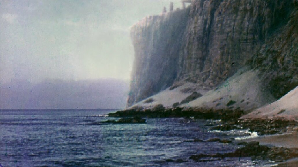 Когда на земле царили динозавры — кадр 1