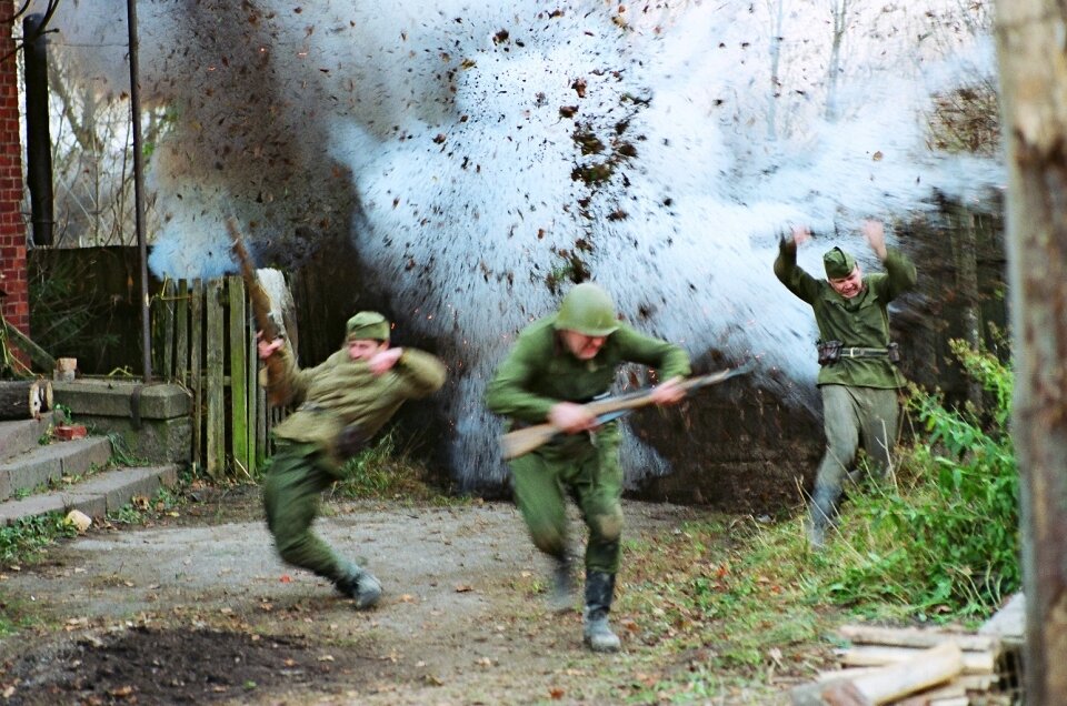 Свои — кадр 3