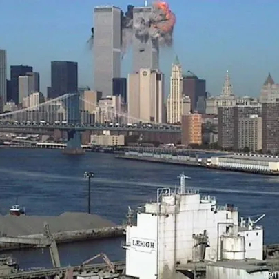 American Airlines Flight 11 crash into the North Tower of the World Trade Center (2nd angle footage)