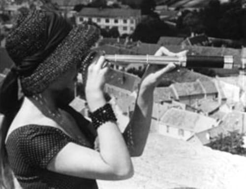 La dame à la longue vue