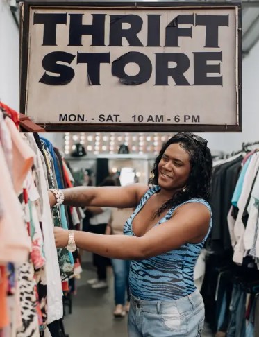 Let's Go Thrifting!