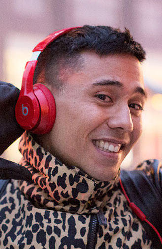 Show us your Solo Selfie - Beats by Dre