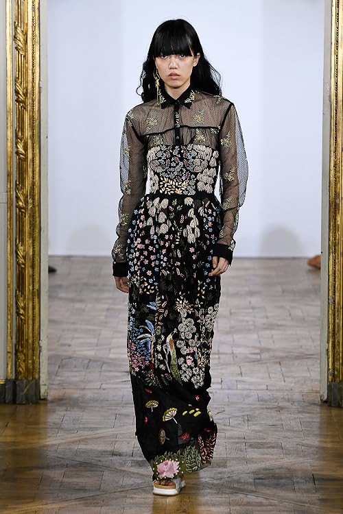 Rahul Mishra: Spring/Summer 2019 at Paris Fashion Week
