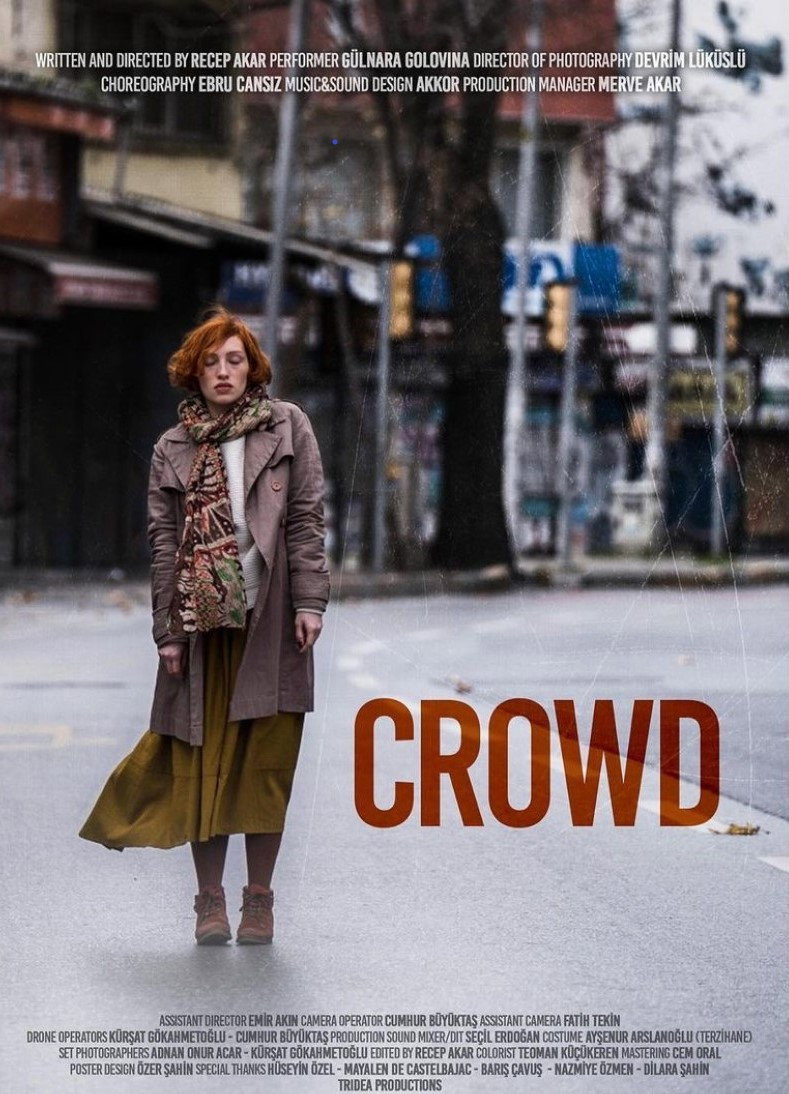 Kalabalık (The Crowd)