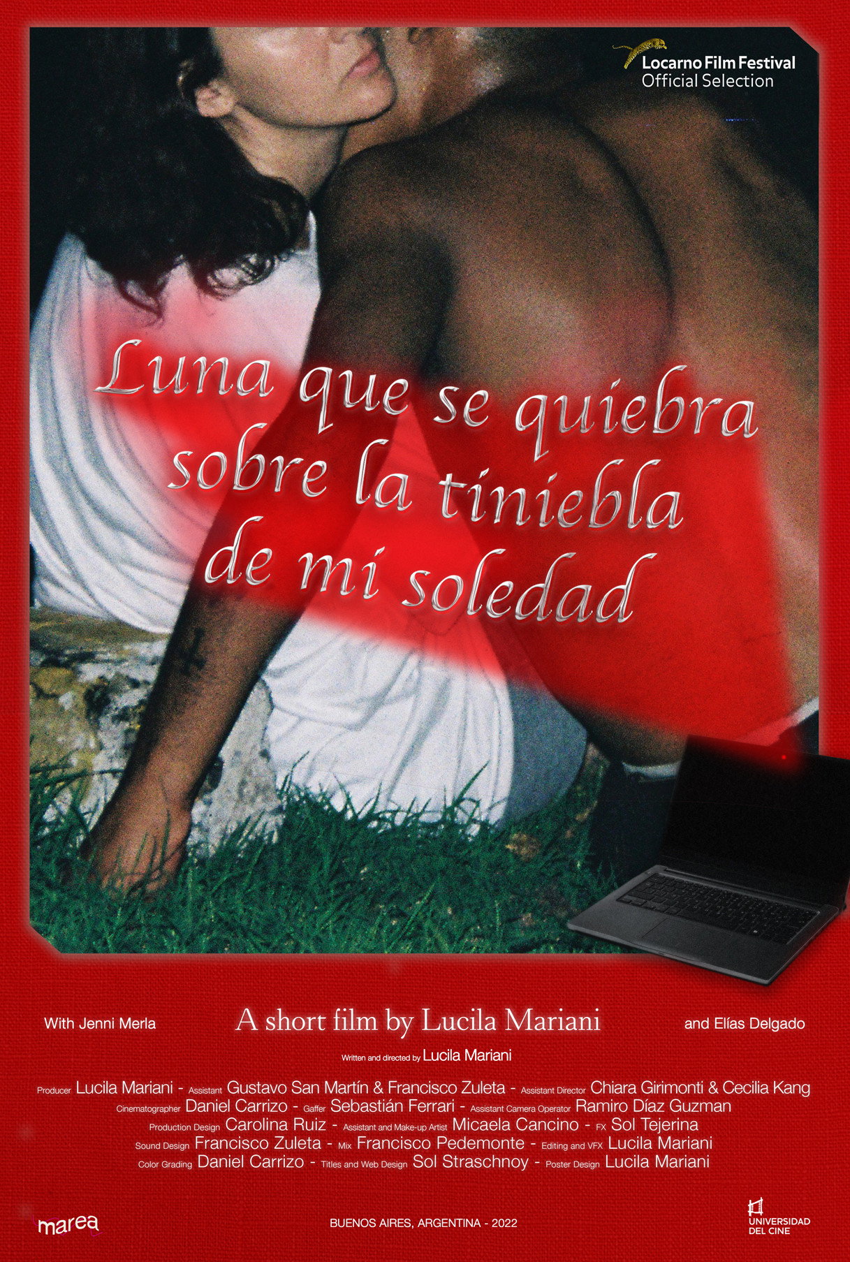 Luna que se quiebra sobre la tiniebla de mi soledad
