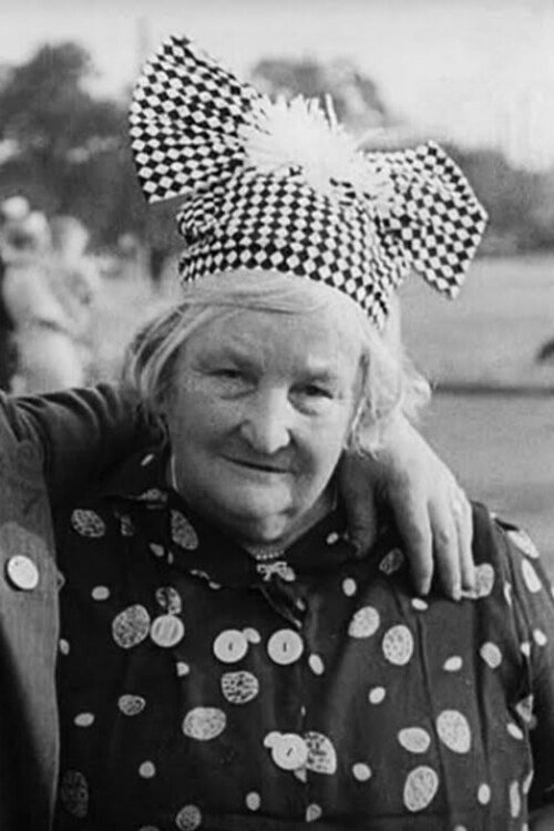 Broadway Cinema, Walham Green: Old Age Pensioners' Seaside Holiday To Southend-on-Sea