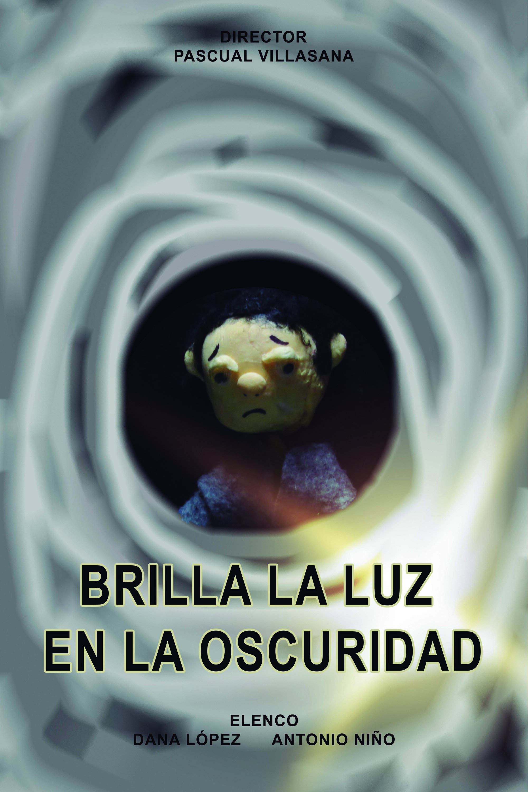 Brilla la luz en la oscuridad