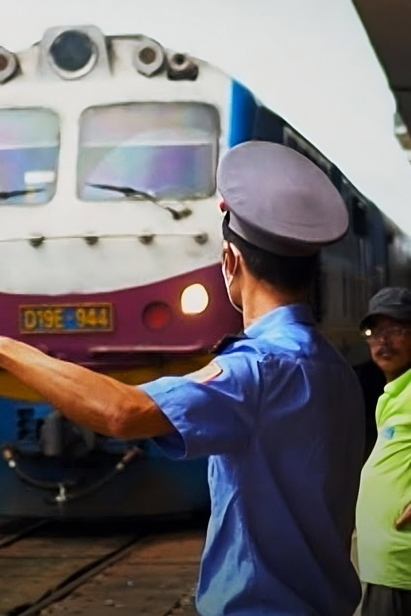 By Train Through Vietnam - From Hanoi to Ho Chi Minh City