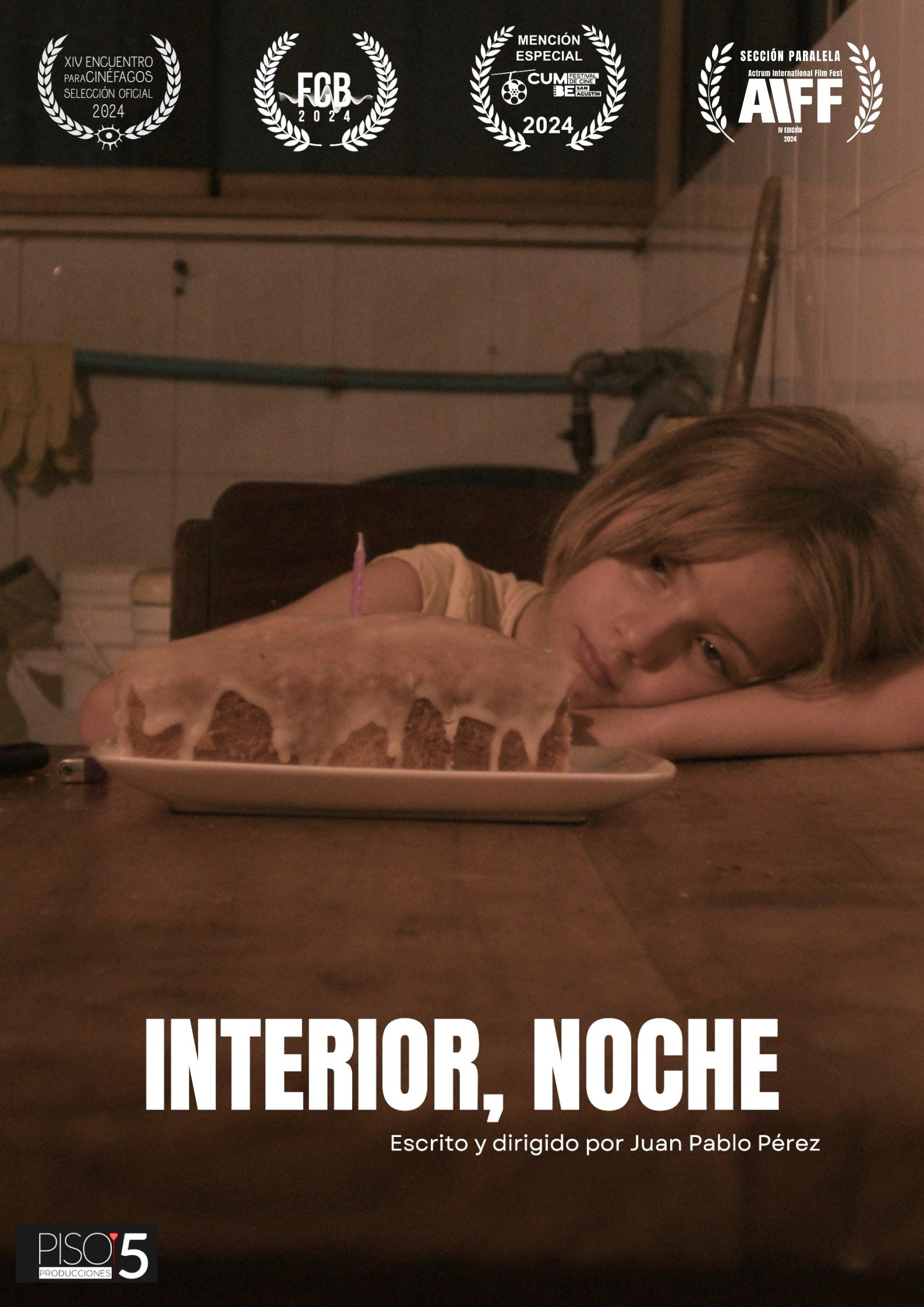 Interior, Noche