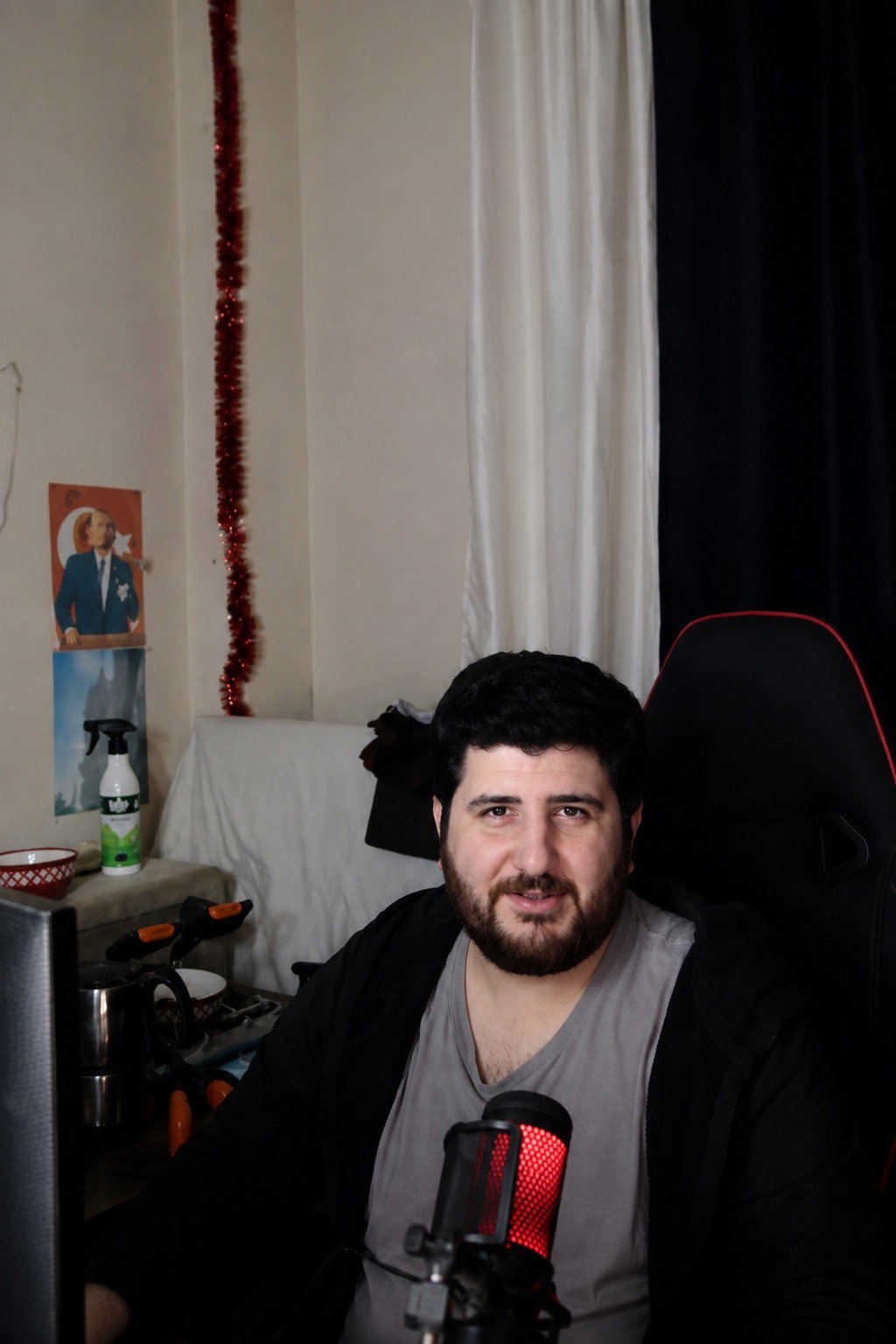 YakupTV,Derbeder Berk ile drama olay büyüdü- AĞIR KÜFÜRLEŞTİLER