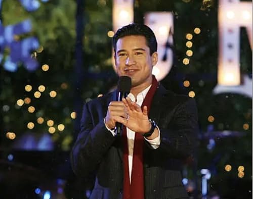 A Hollywood Christmas Celebration at the Grove