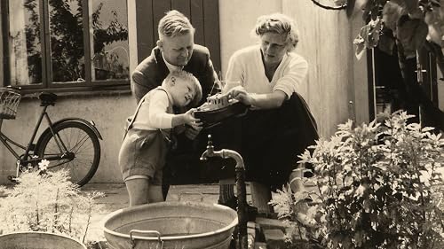 Herr Schultz sets Sail