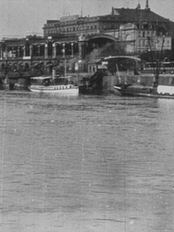 Venise, panorama de la place Saint-Marc pris d'un bateau