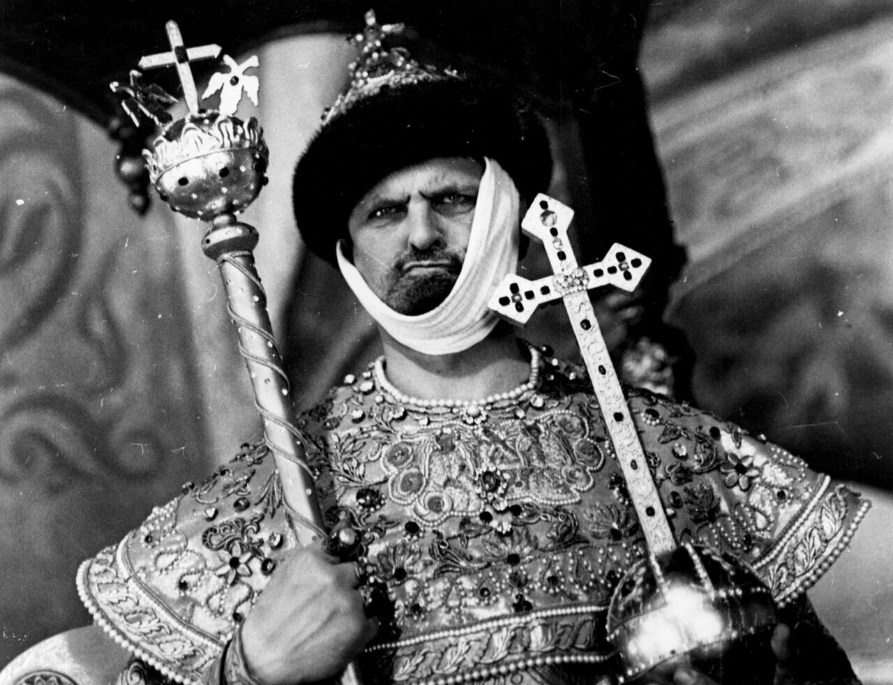 Иван Васильевич меняет профессию — кадр 5