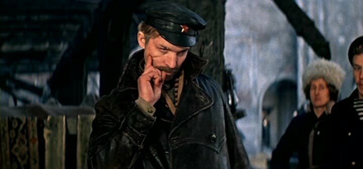 Хлеб, золото, наган — кадр 1