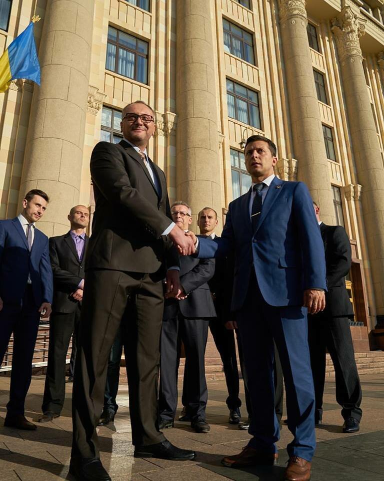 Слуга народа — кадр 4