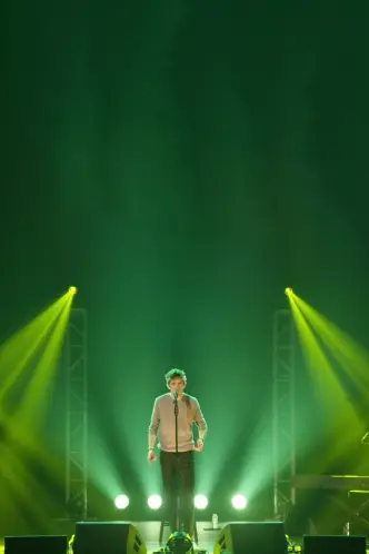 Bo Burnham: Make Happy