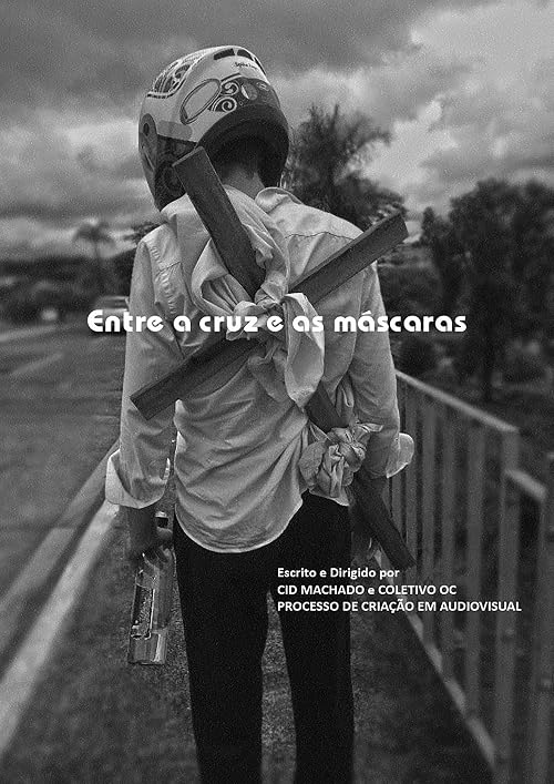 Entre a cruz e as máscaras