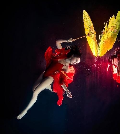 Underwater Promo Video: NIKON