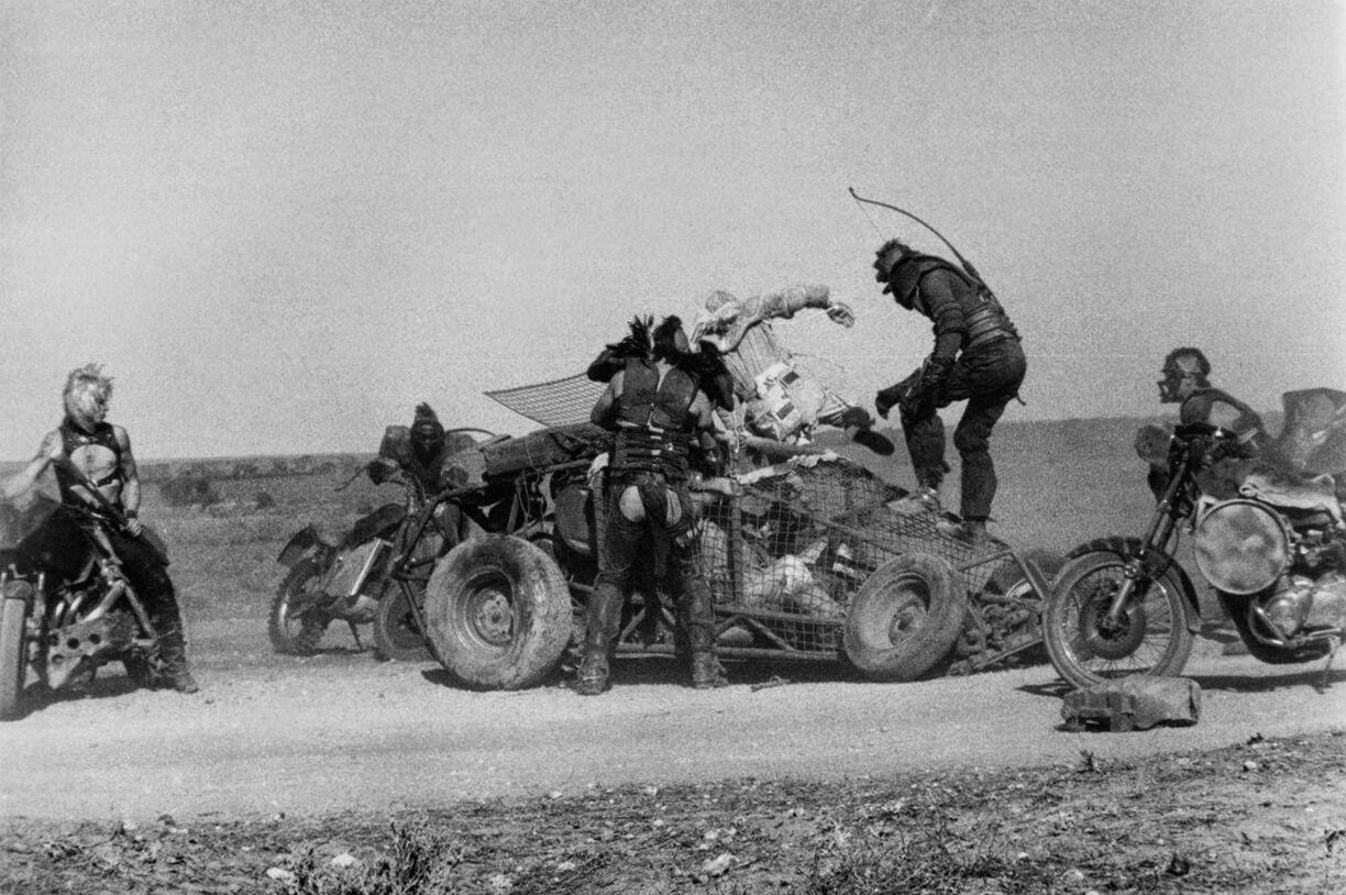 Безумный Макс 2: Воин дороги — кадр 10