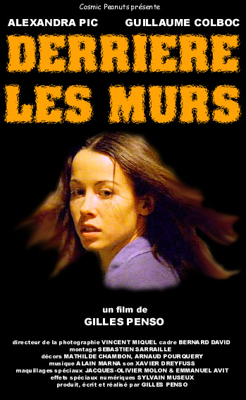 Derrière les murs