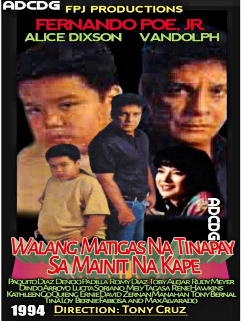 Walang matigas na tinapay sa mainit na kape