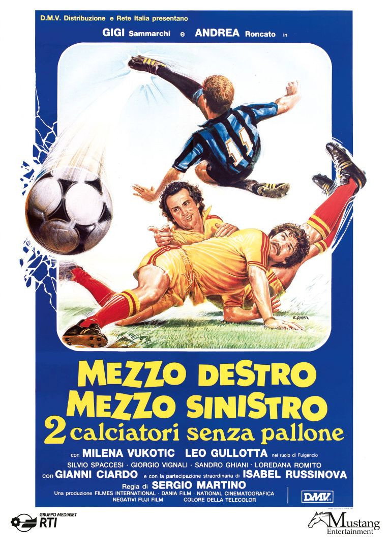 Mezzo destro mezzo sinistro - 2 calciatori senza pallone
