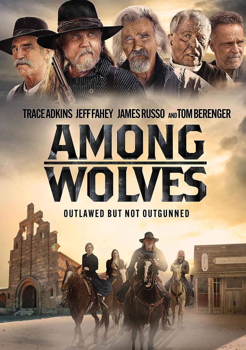 Among Wolves - Geächtet und gefürchtet