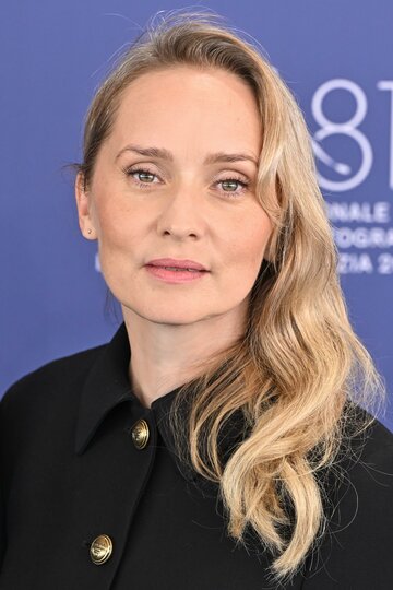 Мона Фаствольд
