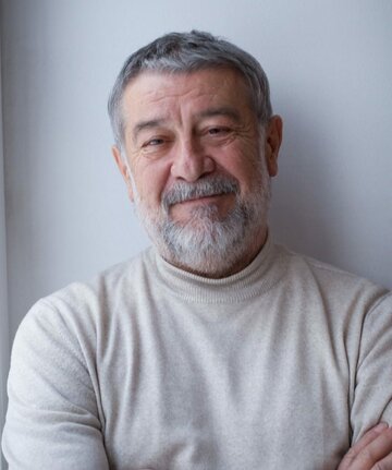Анатолий Дзиваев