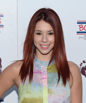 Jillian Rose Reed