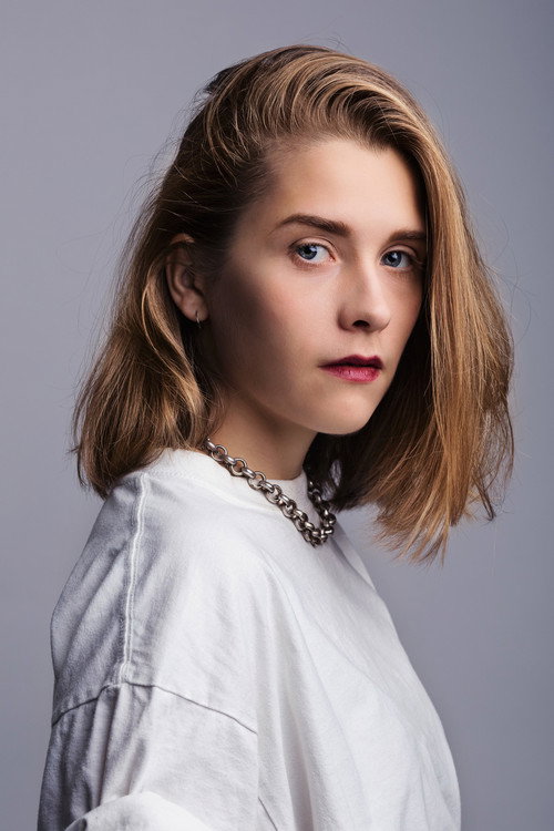 Микаела Кнапп