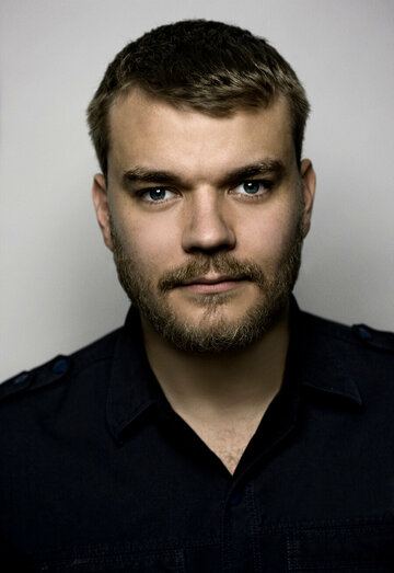 Pilou Asbæk