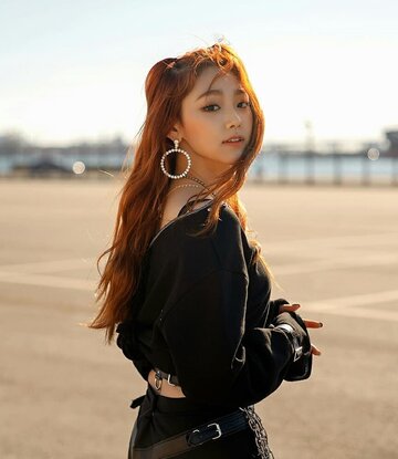 Kang Mi-na