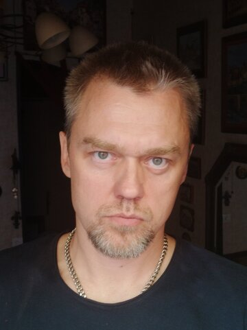 Ярослав Иванов