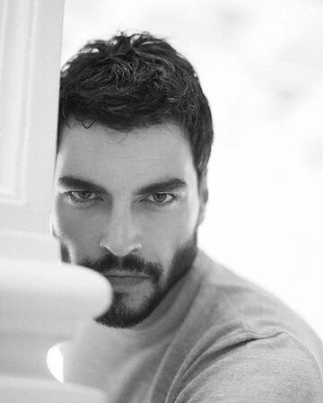 Akin Akinözü