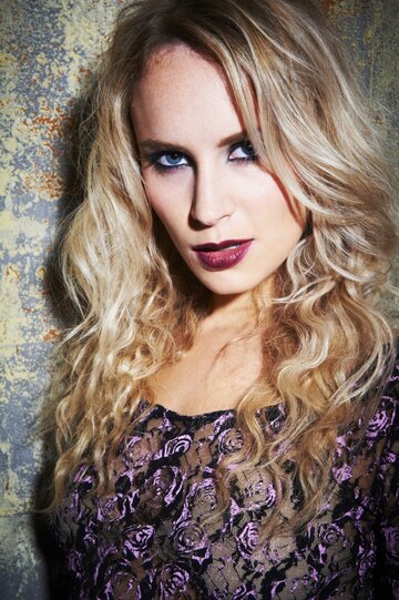 Holly Weston