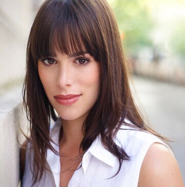 Lauren Kelston