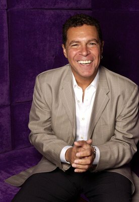 Clint Holmes