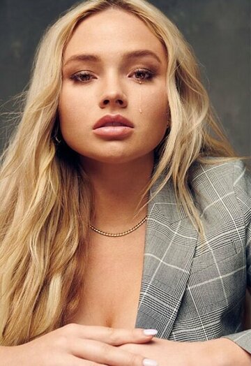 Natalie Alyn Lind