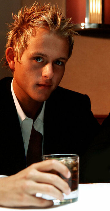 Lee Otway