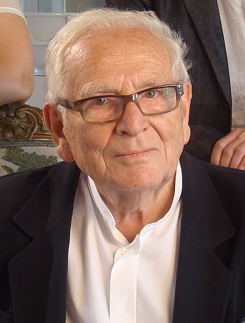 Пьер Карден