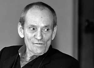 Peter Ensikat