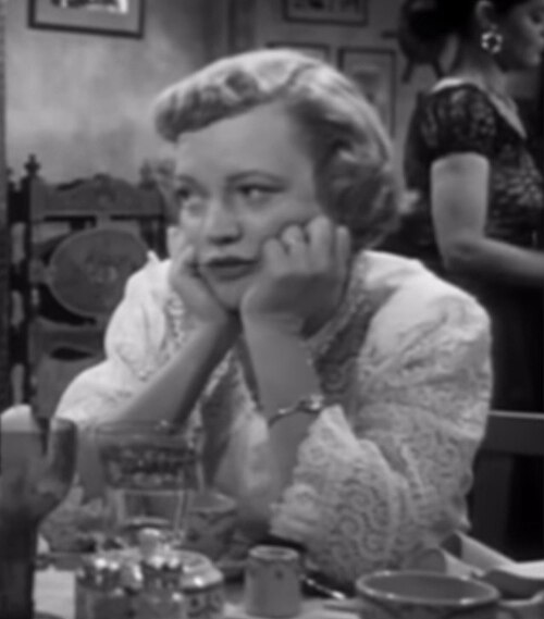 Виви Янисс