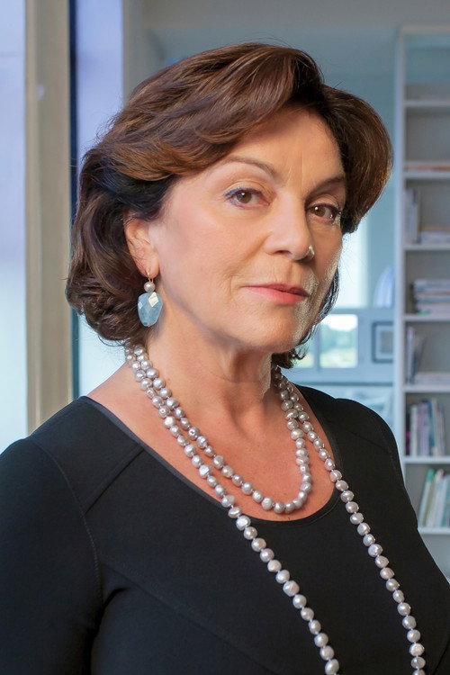 Хенриетта Тол